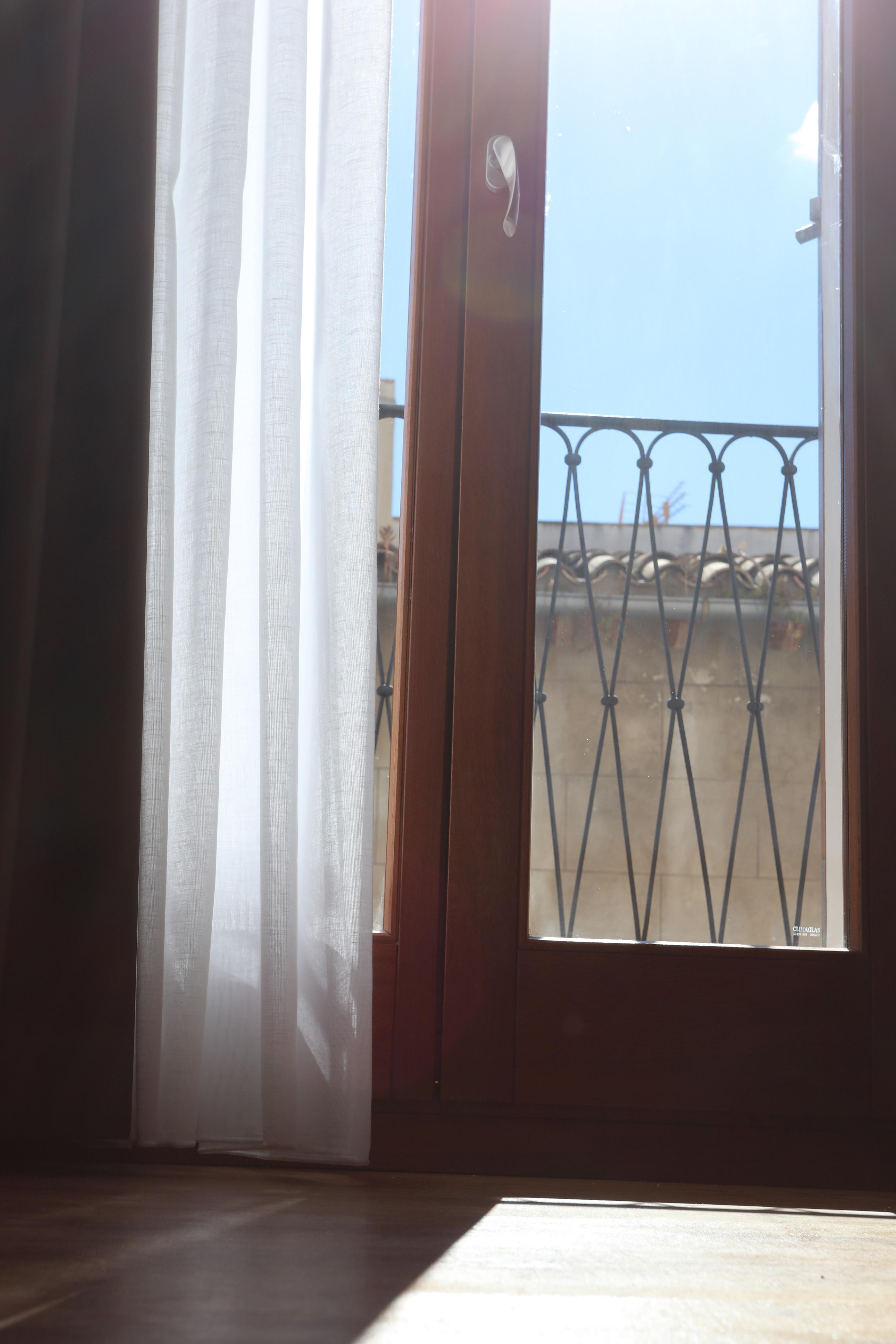 Bo Hotel Palma מראה חיצוני תמונה The window of a room in Barcelona, Spain.