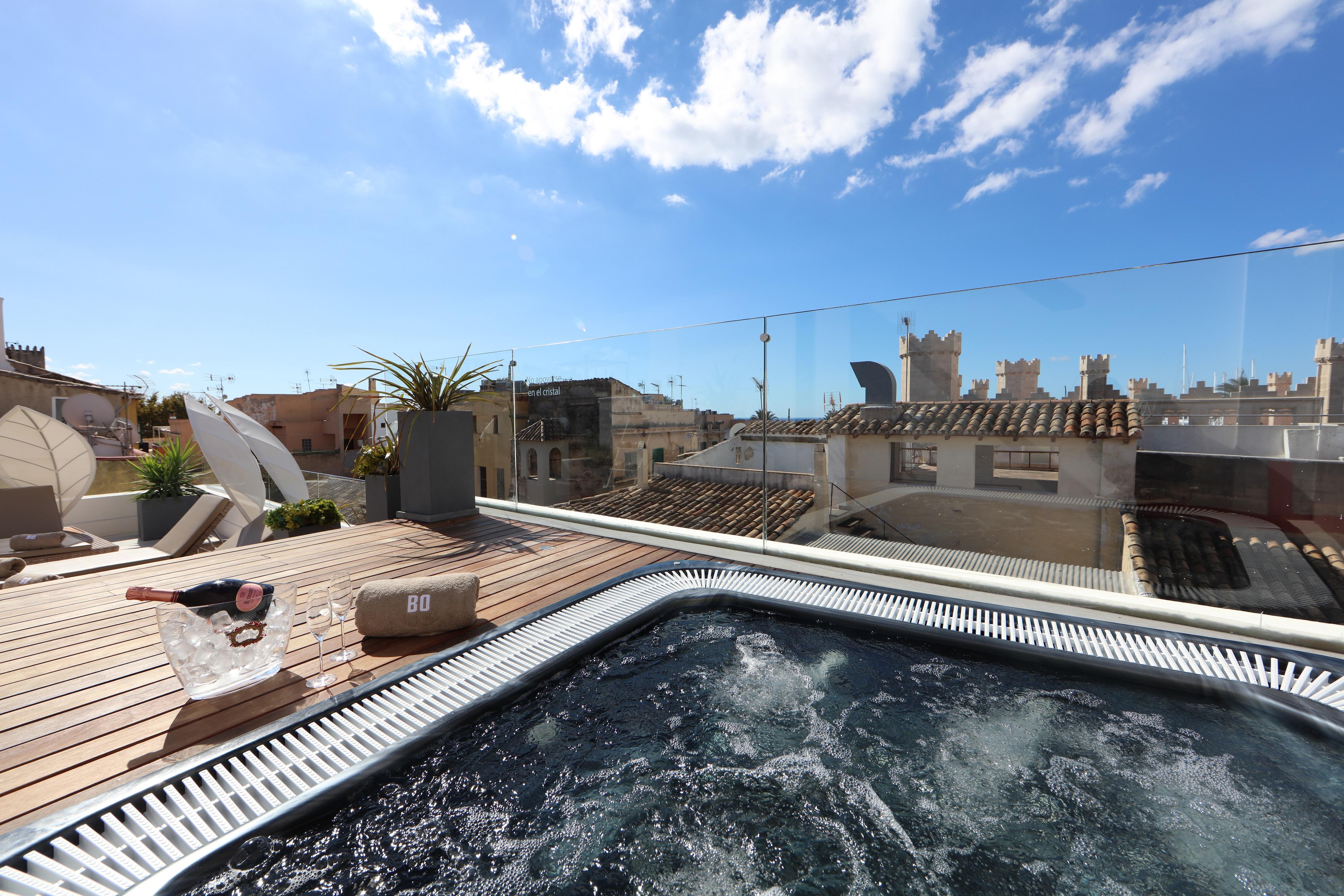 Bo Hotel Palma מראה חיצוני תמונה Rooftop jacuzzi