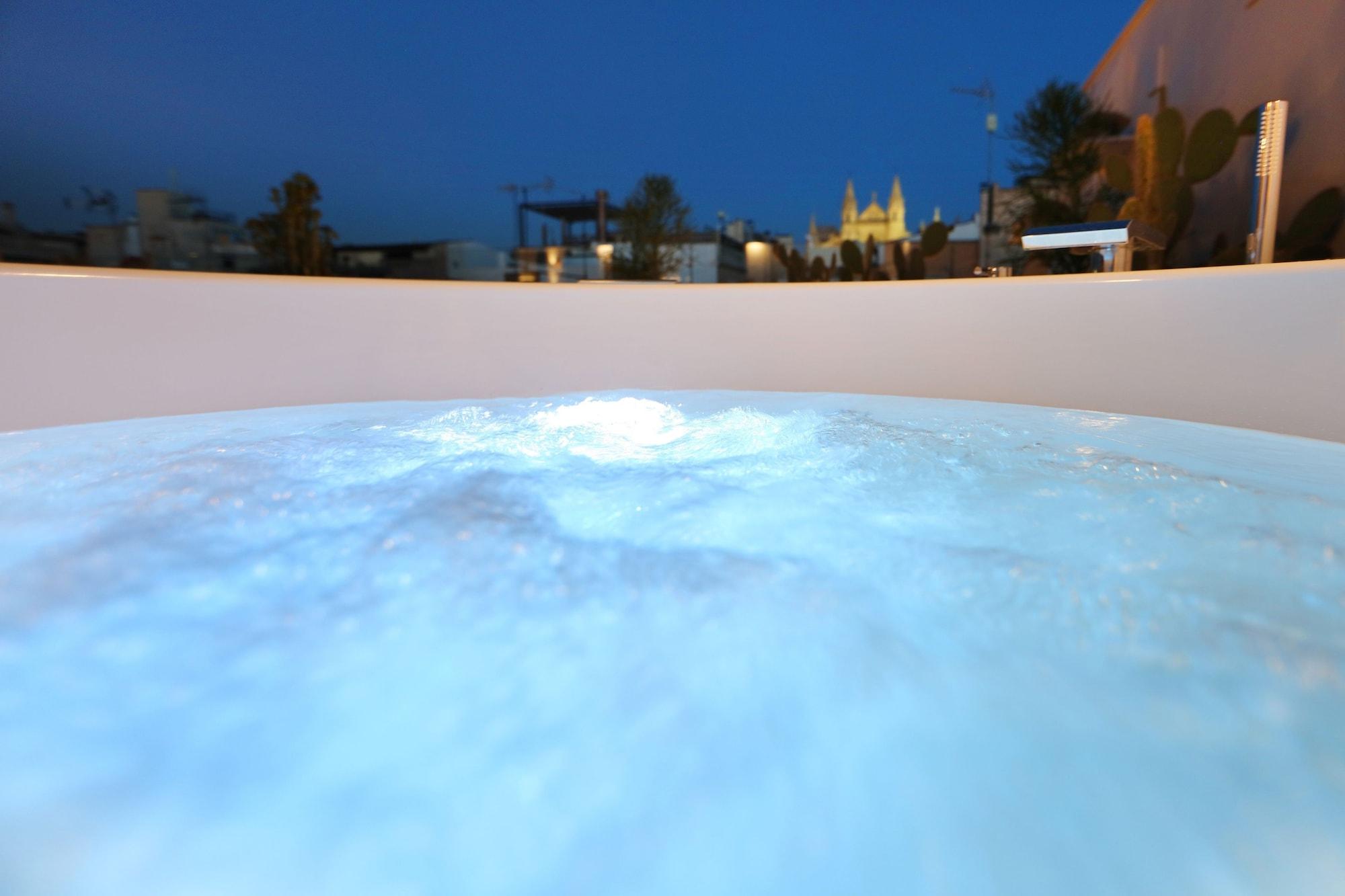 Bo Hotel Palma מראה חיצוני תמונה "The view of the city from the bathtub"