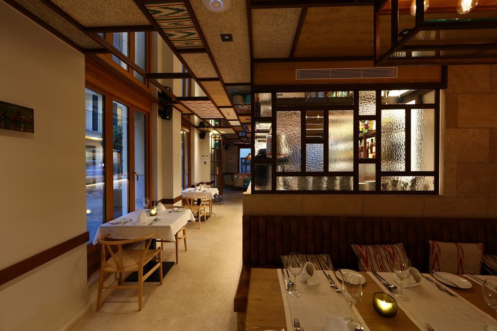 Bo Hotel Palma מראה חיצוני תמונה Interior of the restaurant